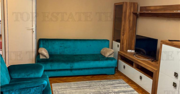 Apartament spatios 3 camere Bdul Tomis, Constanta