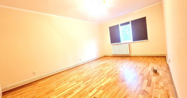 3 camere zona Dorobanti - Piata Mare, etaj 1