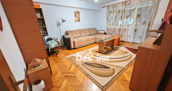 Apartament 2c 64,20mp DECOMANDAT la bulevard, etaj intermedi
