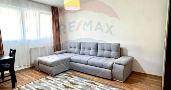 De închiriat apartament cu 3 camere, în zona Dacia