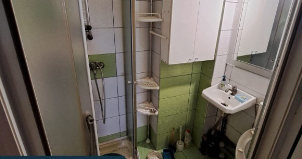 Apartament 2 camere+boxă 20mp,cu potențial 3 camere și terasă centru