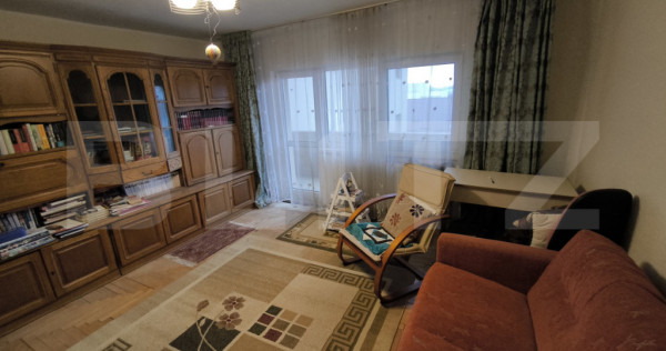 Apartament 3 camere, 77 mp, etaj intermediar, zona Obcini