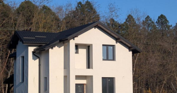 Vila 3 dormitoare/ 3 bai. Locație exclusivista - Parcul Den