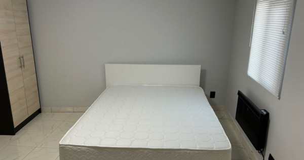 Garsoniera de inchiriat in zona Aparatorii Patriei