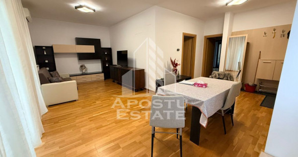 Apartament cu 3 camere,centrala propie,loc de parcare zon...