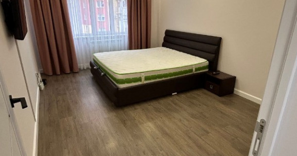 Garsoniera de inchiriat zona Titan