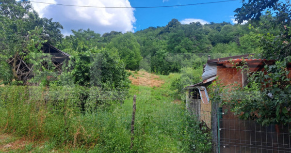 Teren cu vedere panoramică, 32 m deschidere la stradă &ndash;