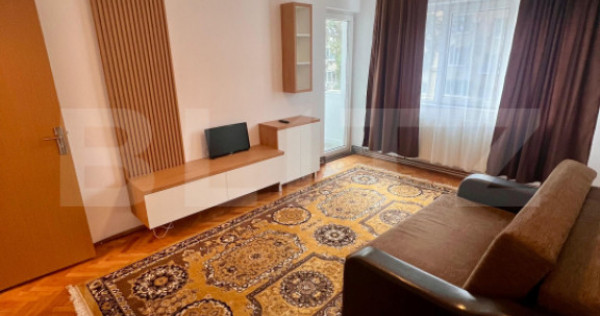 Apartament 2 dormitoare, decomandat, 40 mp, etaj 3, zona Pri