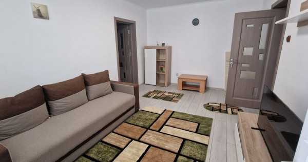 Doua camere, mobilat utilat, zona Piata Brotacei
