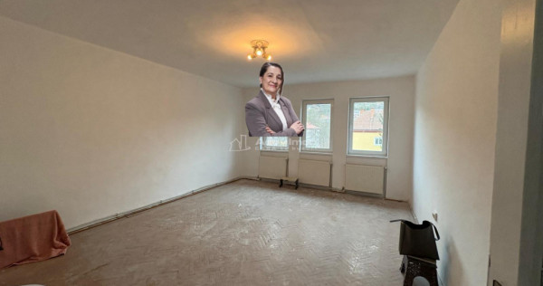 Resita,Ap.2cam, cf.1, Decom. Lunca