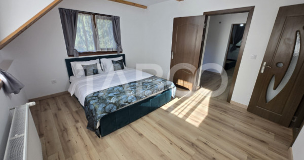 Casa de vacanta de vanzare 278mp curte 855mp Valea Avrigului