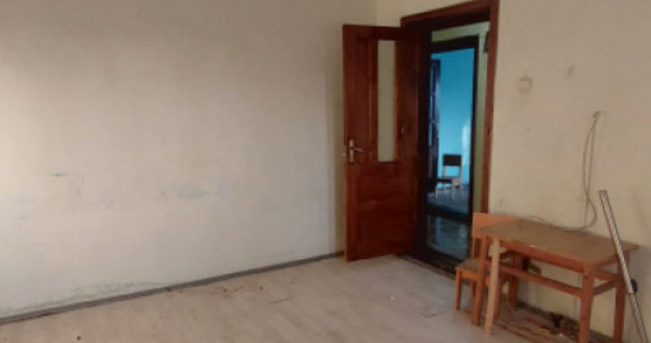 Apartament 3 camere de vanzare Gara, Constanta