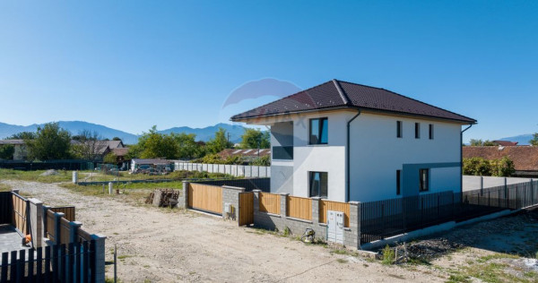 Casă / Vilă cu 5 camere de v&acirc;nzare