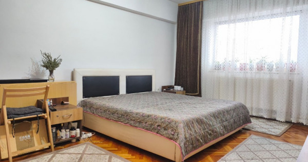 Apartament 2 camere + Garaj in Deva, zona Centrala, etajul 2