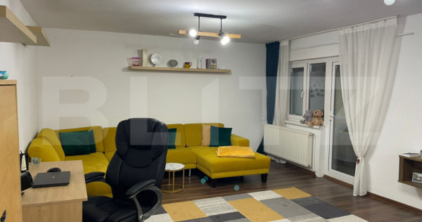 Apartament 3 camere, 74 mp, zona Micro 5