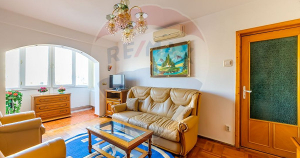 Apartament cu 3 camere de închiriat în zona Aurel Vlaicu