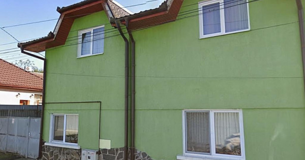 Casa potential: locuire multifamiliala,activitati comerciale
