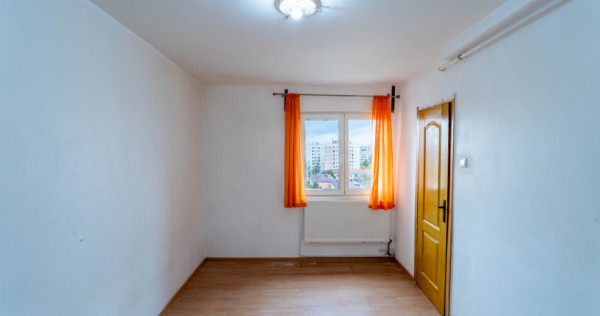 Garsoniera pentru buget mic, Titan Postavarul