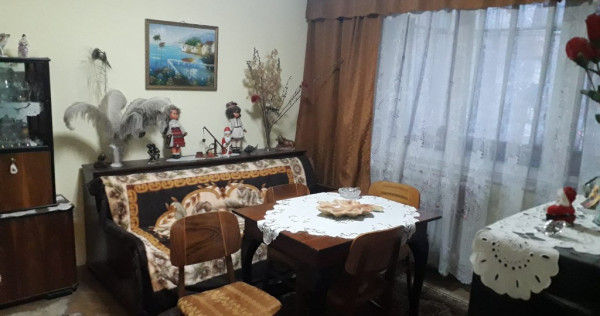 Apartament 2 camere, Centru, Zona Muzeu, etaj 2