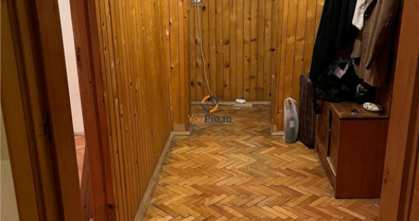 Decomandat 2 camere etaj 1 zona Aradului