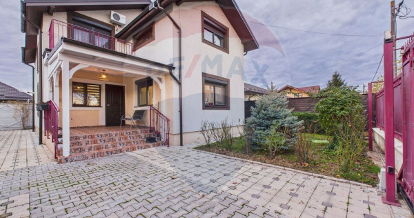 Casă / Vilă cu 5 camere de vânzare în zona Central