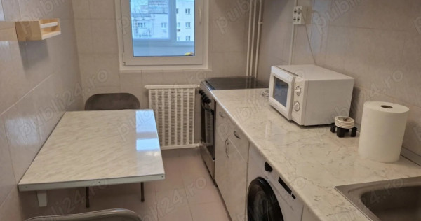 Timpuri noi tineretului piscului etaj 9