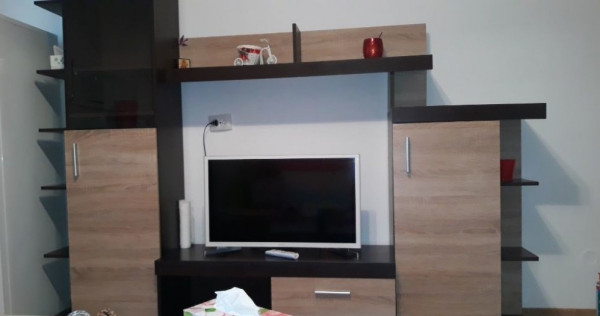 Garsoniera de vanzare zona Regie