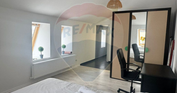 De inchiriat garsoniera la mansarda locatie centrala Unirii