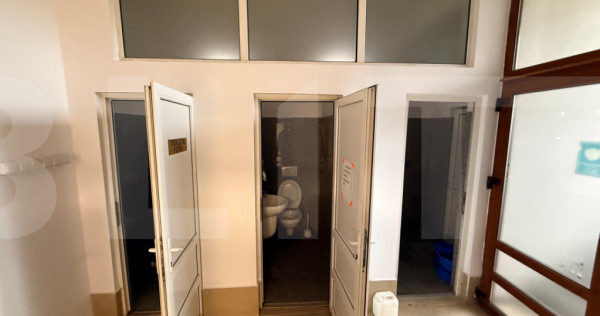 Spatiu comercial - zona Romarta