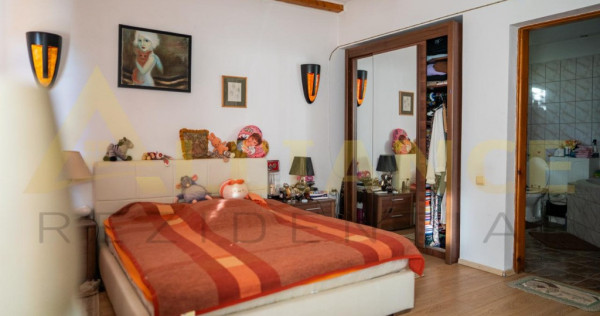 Proprietate &icirc;n EXCLUSIVITATE &ndash; Vilă deosebită pe malul apei