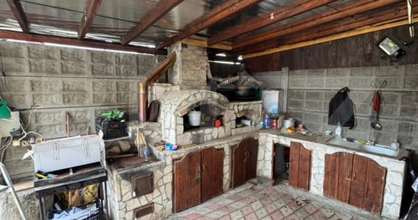 Casa cu 5 camere 300 mp in Hunedoara