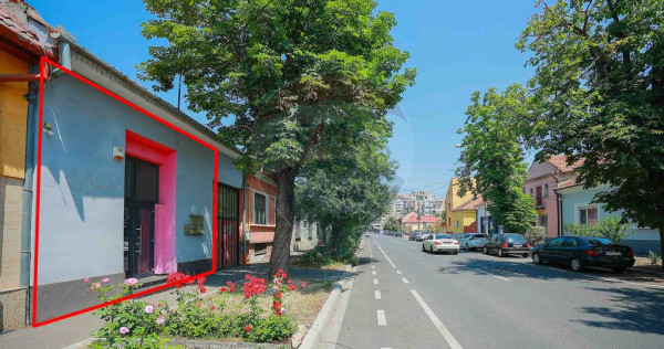 Spațiu comercial de &icirc;nchiriat &icirc;n zona Costaforu, Centr...