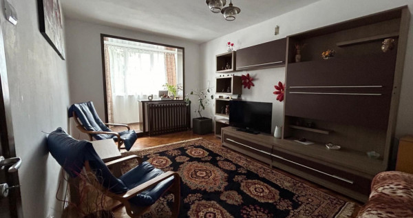Apartament 3 camere zona Vlahuta