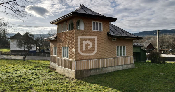 Casă bătr&acirc;nească cu teren &icirc;n Solca &ndash; 26 ari