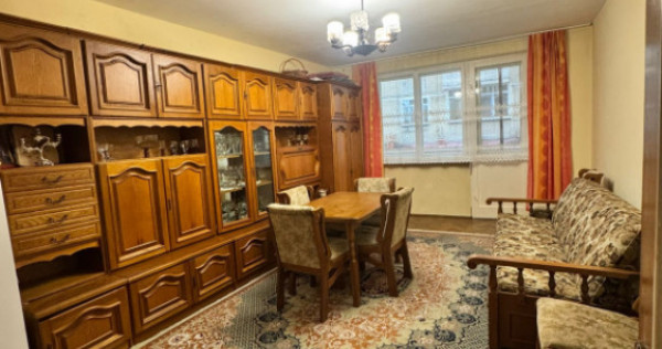 Apartament spațios, 3 camere, parter înalt – zonă lini?
