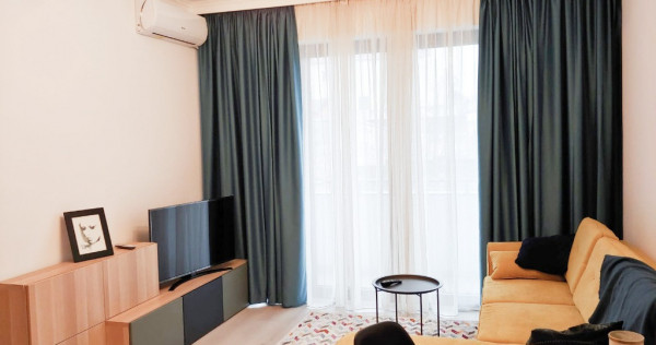 Inchiriez apartament 3 camere SoHo Unirii loc parcare statie electrica