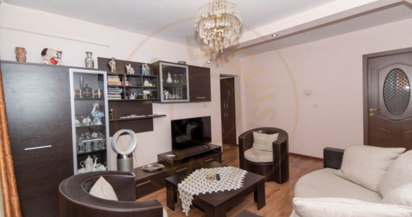 Apartament 3 camere renovat, mobilat, gata de mutat!