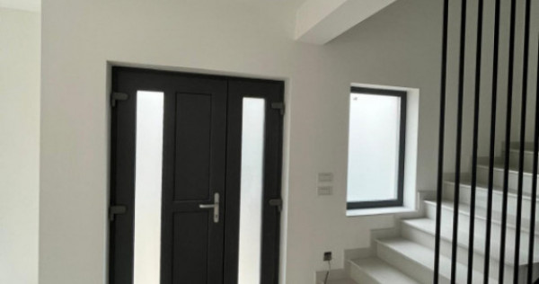 Duplex, 147 mp, Zona centrala, Radauti