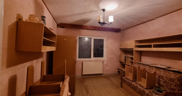 BISTRIȚA LAC- Apartament 3 camere decomandate/două băi/do