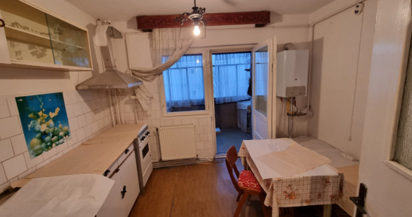 BISTRIȚA LAC- Apartament 3 camere decomandate/două băi/do