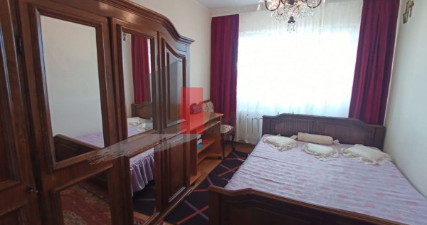 V&acirc;nzare apartament 3 camere semidecomandat Bd. Obregia -...