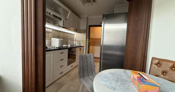 De vanzare Apartament 3 Camere Mobilat/Utilat Etaj 2