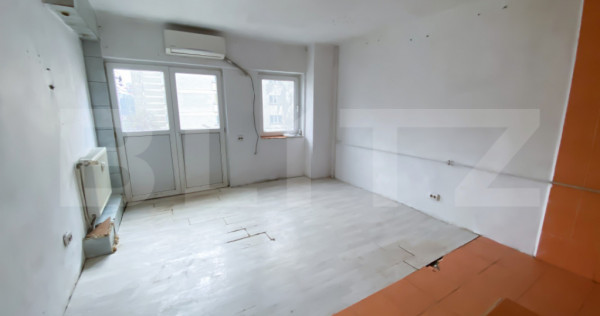 Garsoniera de vanzare, 25 mp, zona Lapus