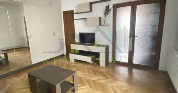 Garsoniera zona Teatrul Dramatic