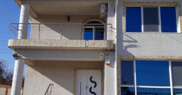 Pensiune cu 10 camere, de inchiriat, in Mamaia-Sat, zona LID