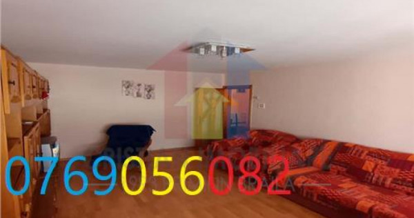 Ap 2 camere, Radu Negru, 2 balcoane