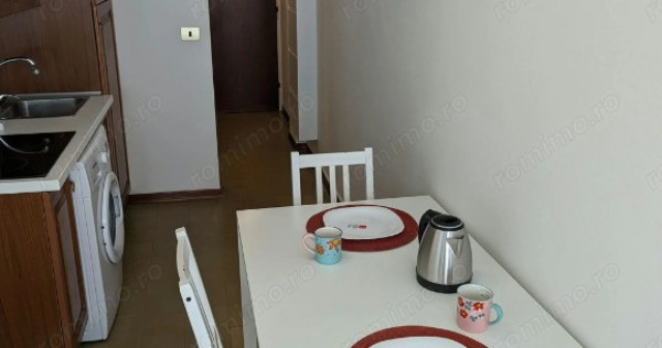 Garsonieră de &icirc;nchiriat &icirc;n zona Piața Universități