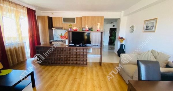 Apartament 3 camere 75 mp utili garaj zona Parcul Sub Arini