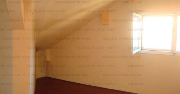 Apartament cu 4 camere - Brasovul Vechi