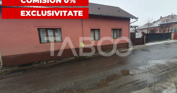 Casa 75 mp utili cute gradina si garaj renovata complet